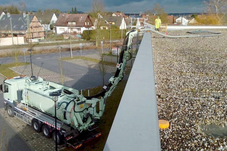 Saugbagger Bingen - Flachdachsanierung